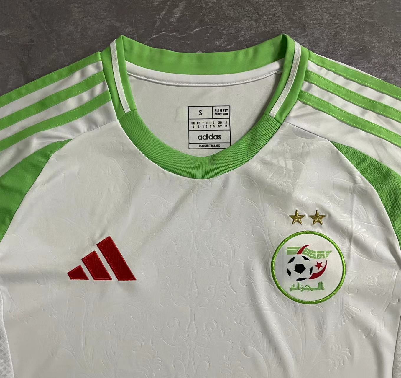 Maillot domicile Algérie 24/25