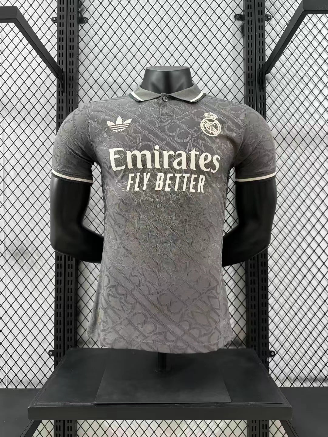 24/25 Real Madrid's second away jersey