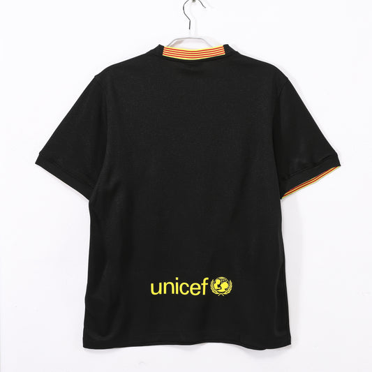 13/14 Barcelona second away jersey