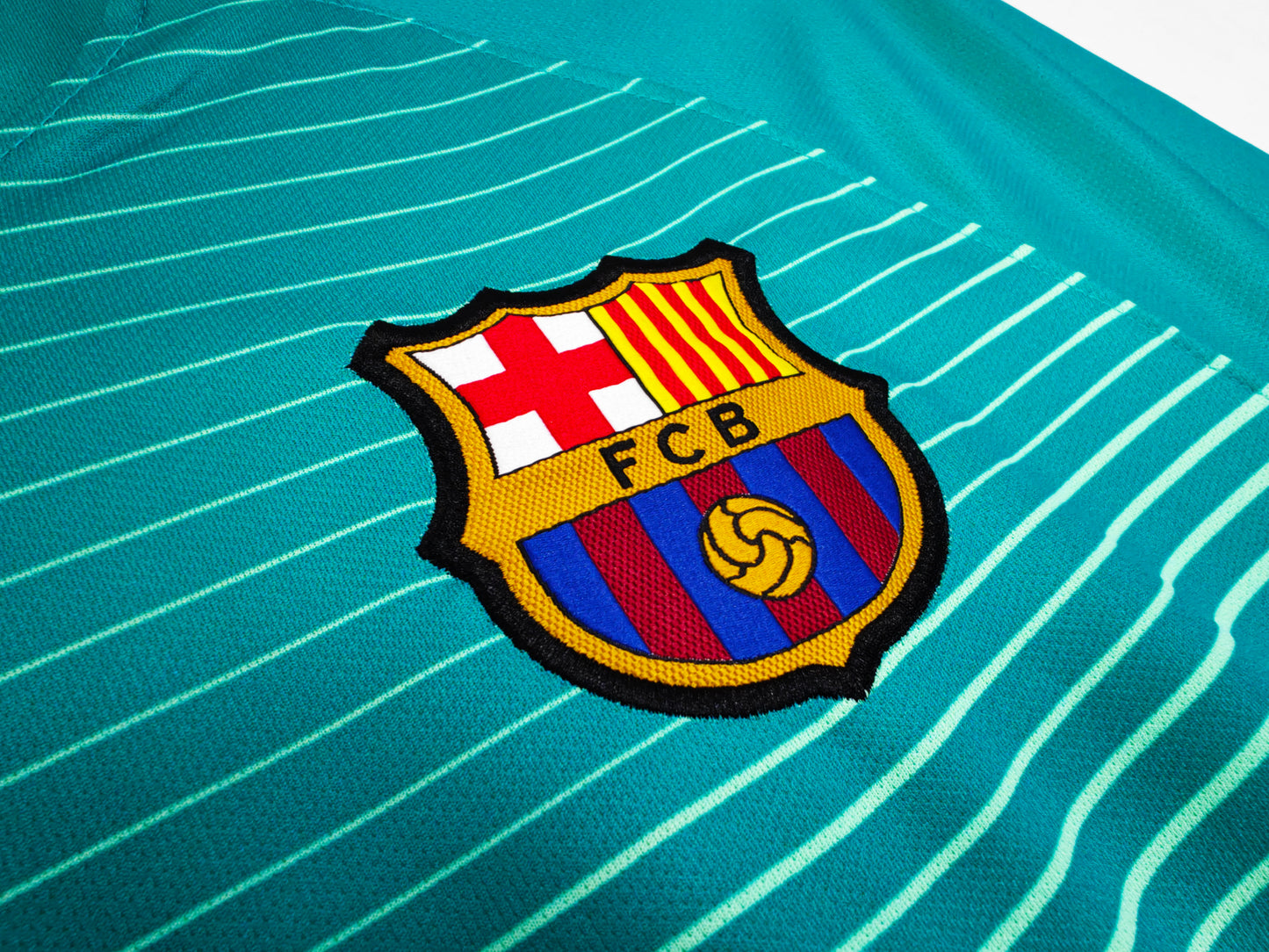 16/17 Barcelona second away jersey
