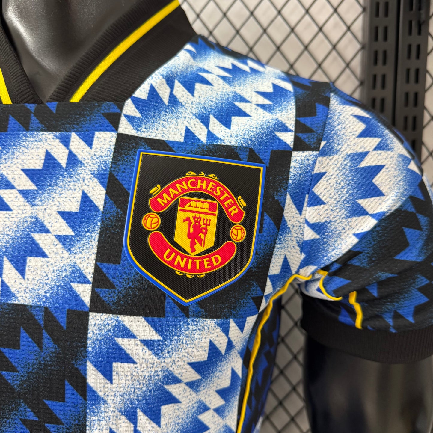 Manchester United retro jersey