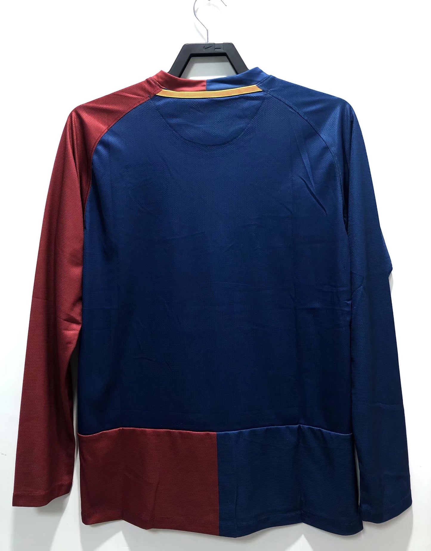 08/09 Barcelona home long sleeved jersey