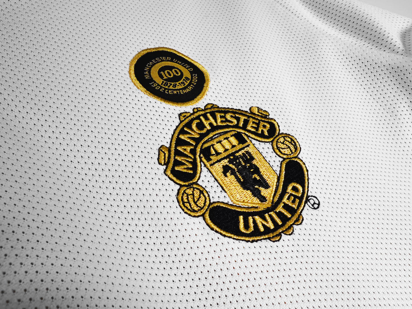 2001/02 Manchester United Centenary Long Sleeve Jersey