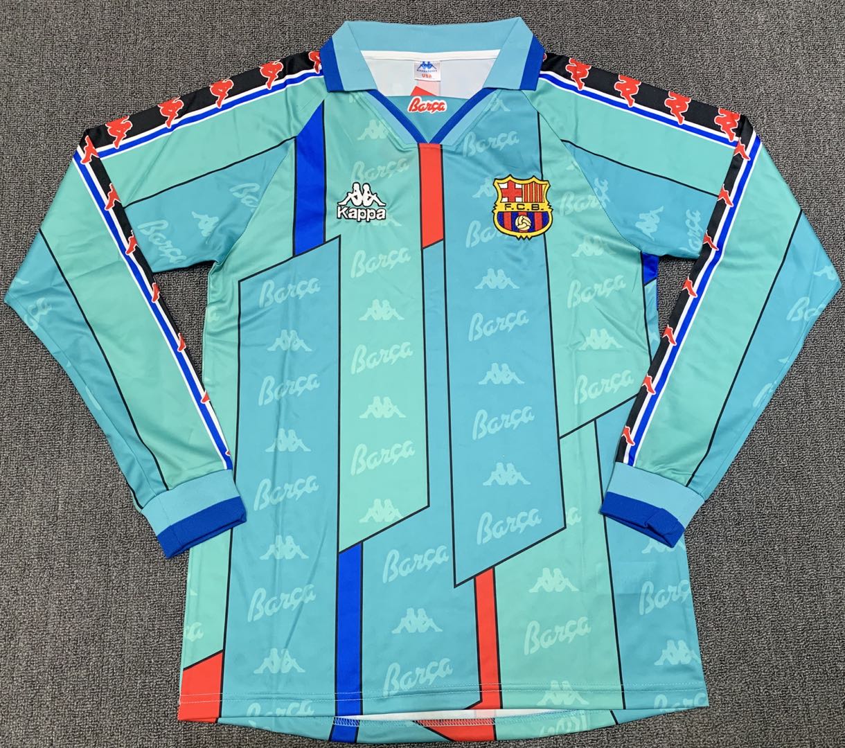 1996/97 Barcelona away long sleeved jersey