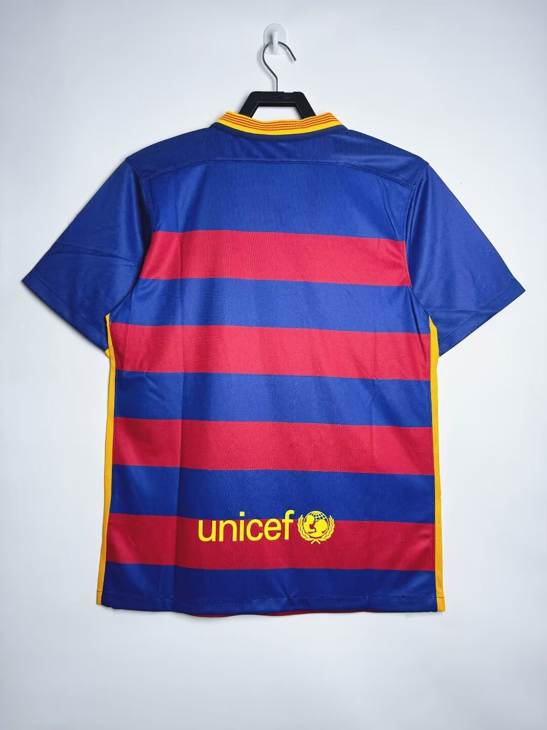2015/2016 Barcelona home jersey