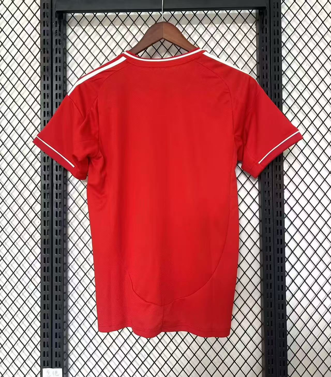25/26 Liverpool home jersey
