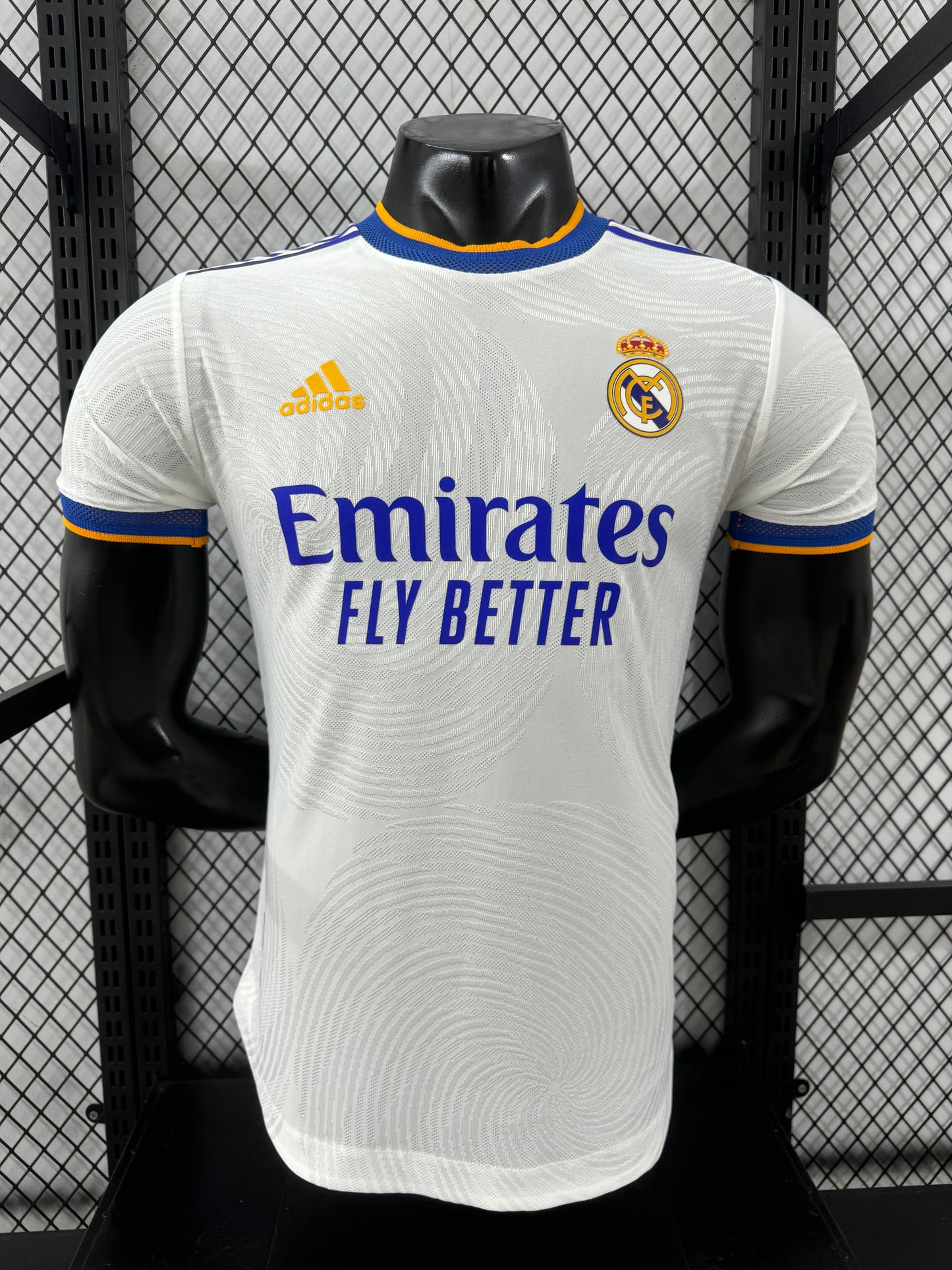 21/22 Real Madrid home jersey