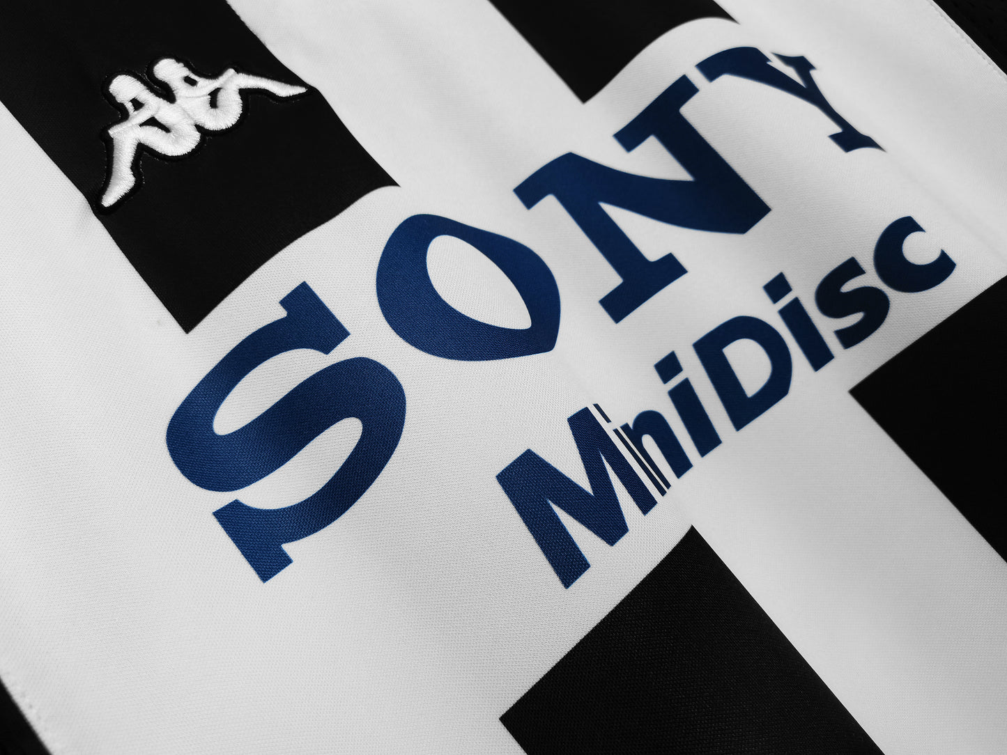 1997/98 Juventus home long sleeved jersey