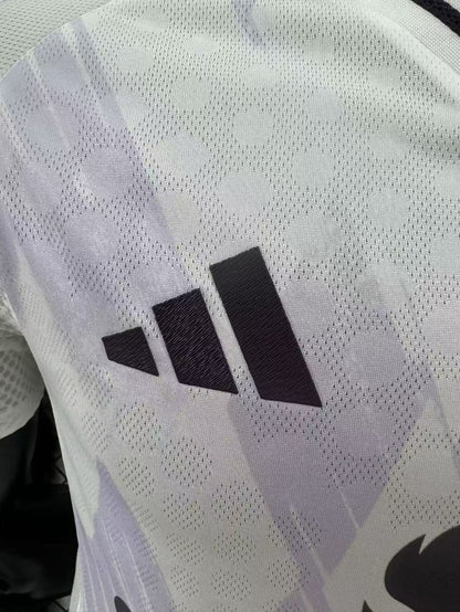 25/26 Manchester United away jersey