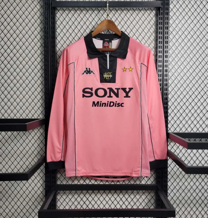 97/98  Juventus Away Long Sleeve Jersey