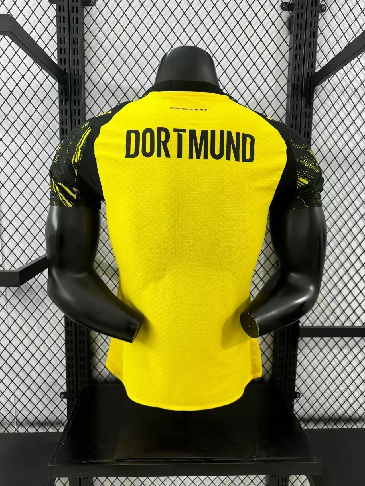 25/26 Dortmund home jersey
