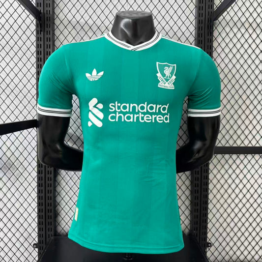 25/26 Liverpool's second away jersey