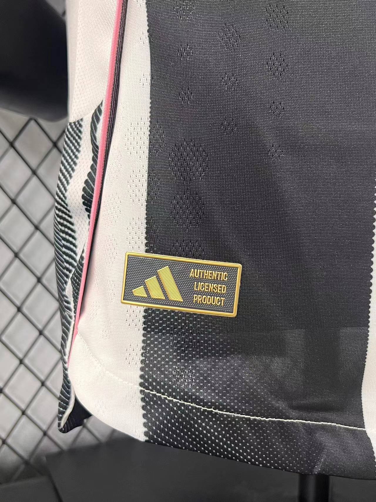 25/26 Juventus home jersey